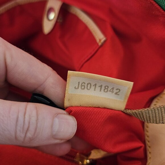 Dooney & Bourke Grass Green Patent Leather Satchel PV68C GG + Wristlet NWT - Picture 4 of 16